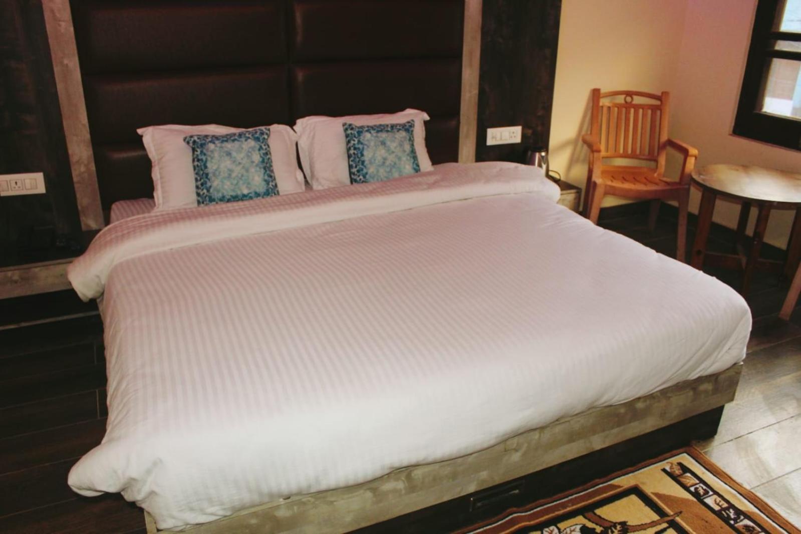Banikhet Hotel White Cloud מראה חיצוני תמונה