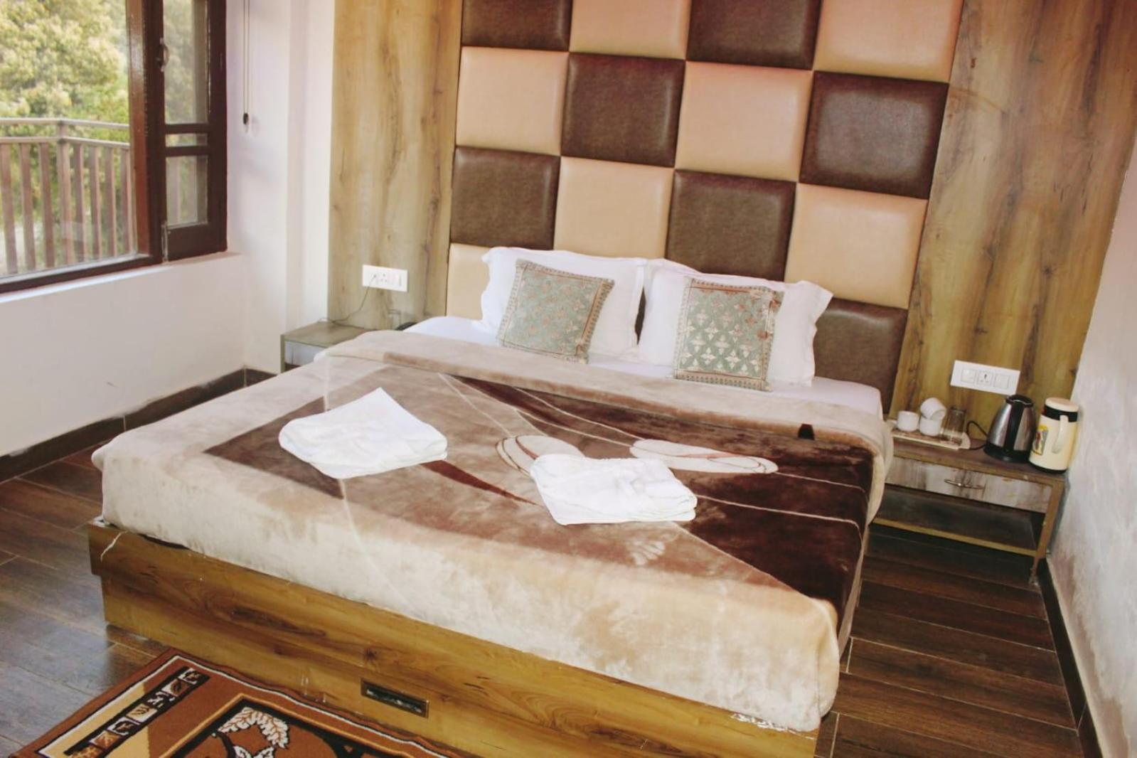 Banikhet Hotel White Cloud מראה חיצוני תמונה